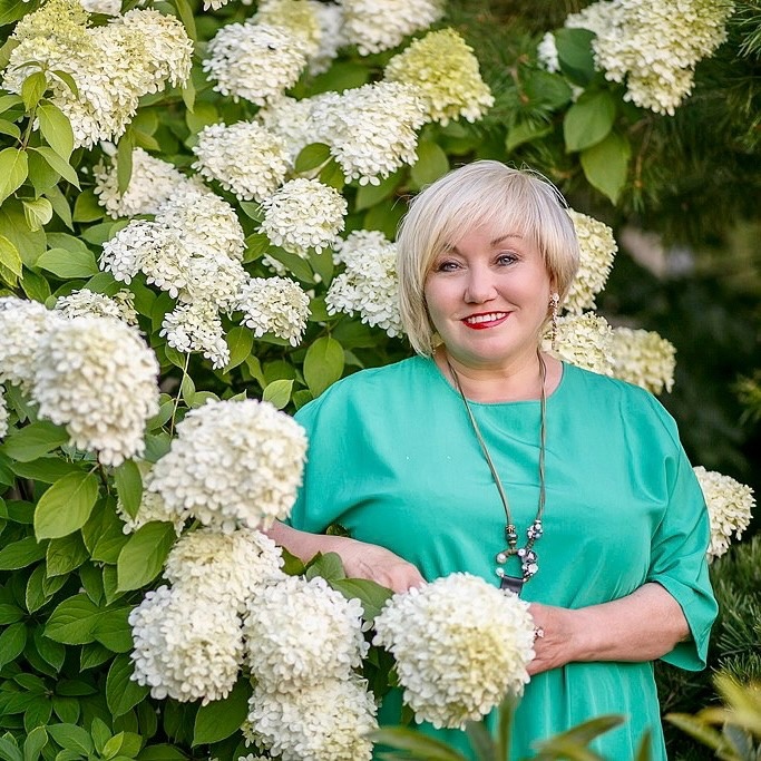 Вера Глухова на радиостанции «Маяк» Вера Глухова на радиостанции «Маяк»